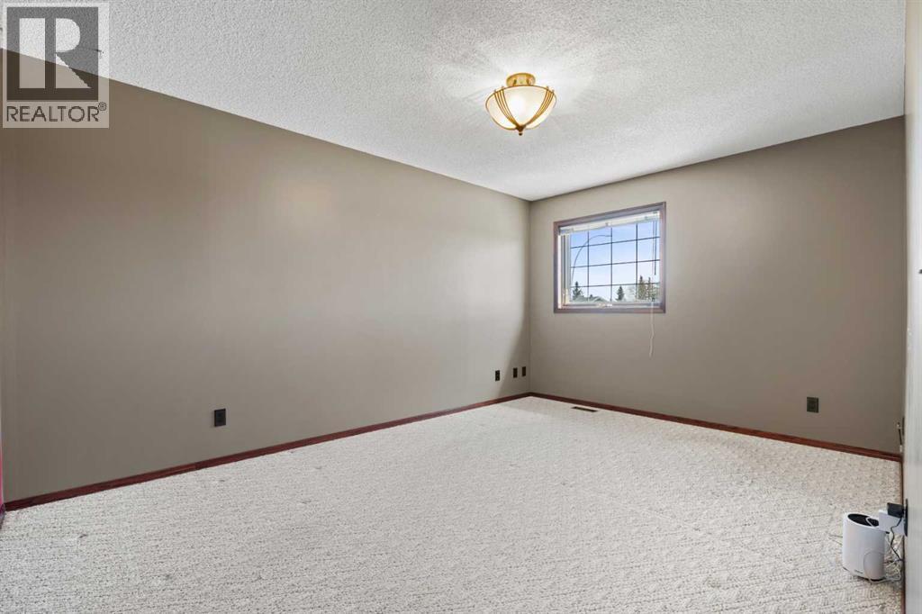 38 Shawbrooke Place Sw, Calgary, Alberta  T2Y 3B8 - Photo 22 - A2304138