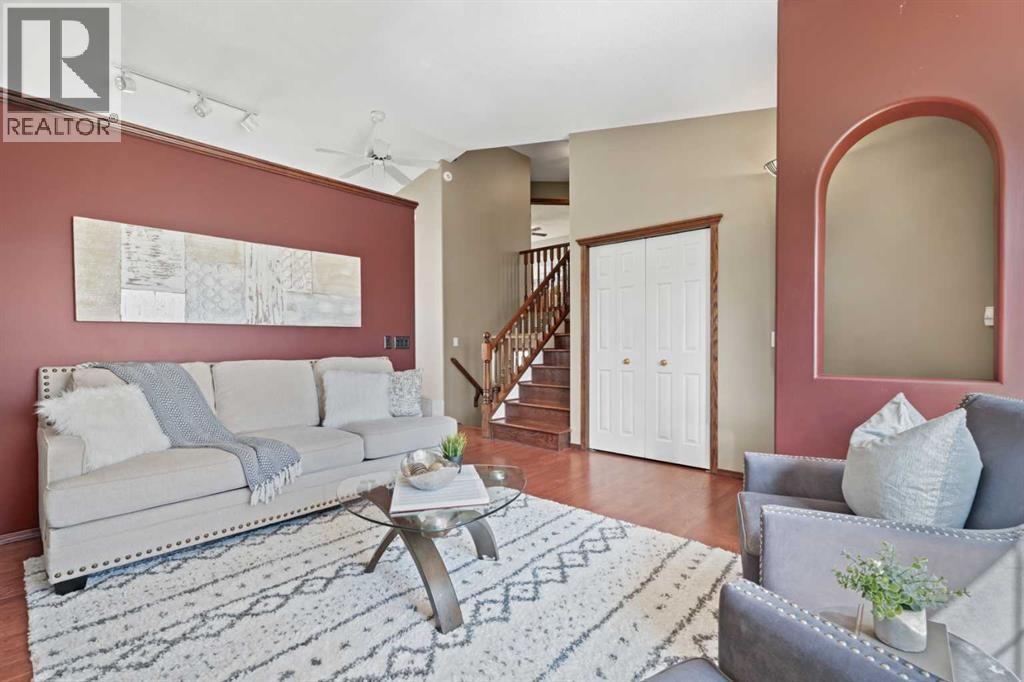 38 Shawbrooke Place Sw, Calgary, Alberta  T2Y 3B8 - Photo 6 - A2304138