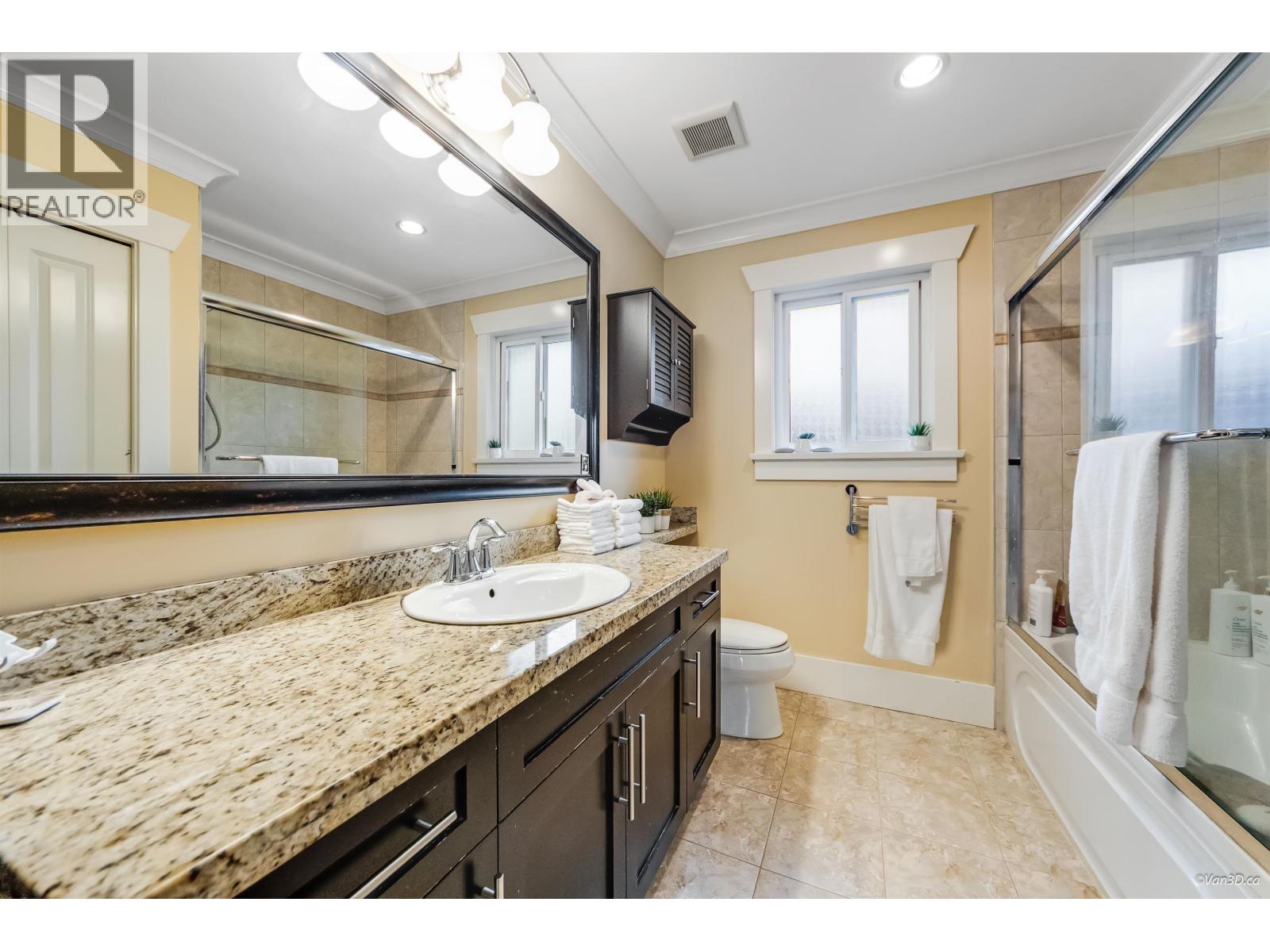 2457 E 3rd Avenue, Vancouver, British Columbia  V5M 1G8 - Photo 16 - R3117933