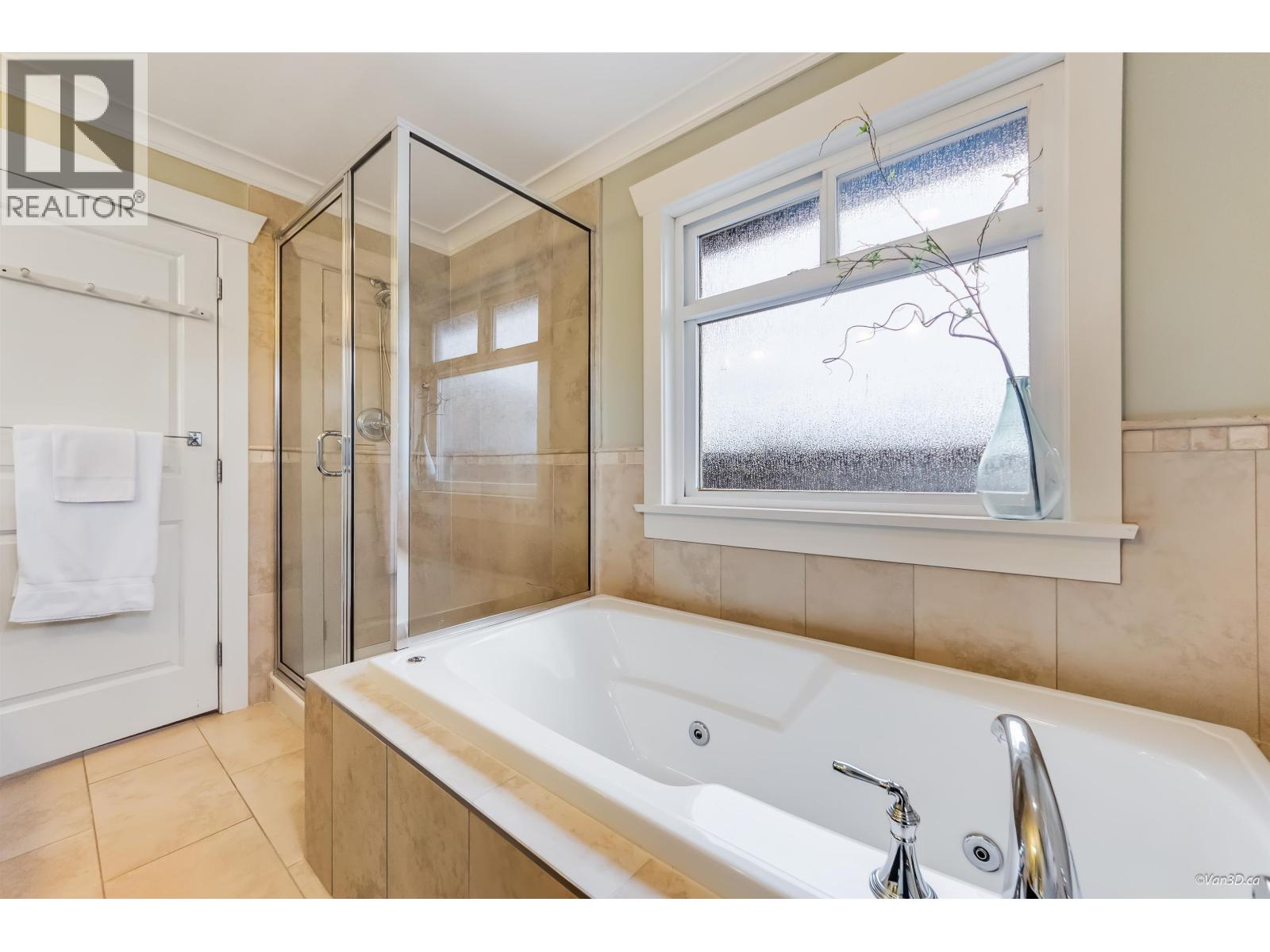 2457 E 3rd Avenue, Vancouver, British Columbia  V5M 1G8 - Photo 15 - R3117933