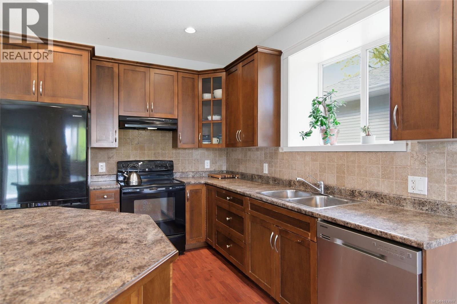 686 Howard Ave, Nanaimo, British Columbia  V9R 3S7 - Photo 7 - 1033887