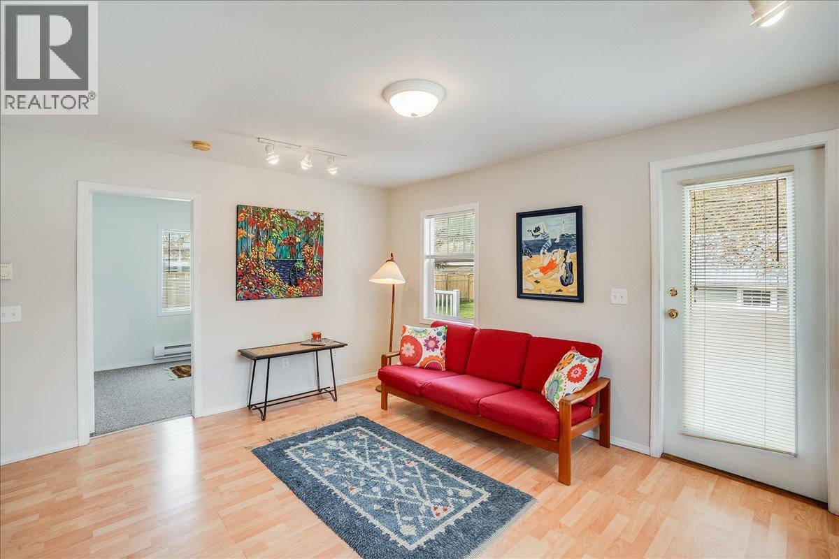 501 Arthur Street, Slocan, British Columbia  V0G 2C0 - Photo 6 - 10385478