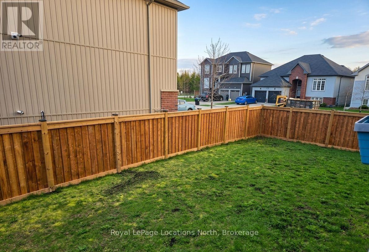 218 Roy Drive, Clearview, Ontario  L0M 1S0 - Photo 32 - S13056200