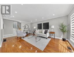 18 DE MARCO BOULEVARD, Toronto, Ontario