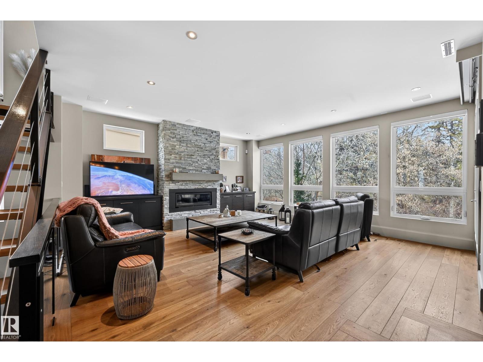 14374 Park Dr Nw, Edmonton, Alberta  T5R 5V2 - Photo 7 - E4484486
