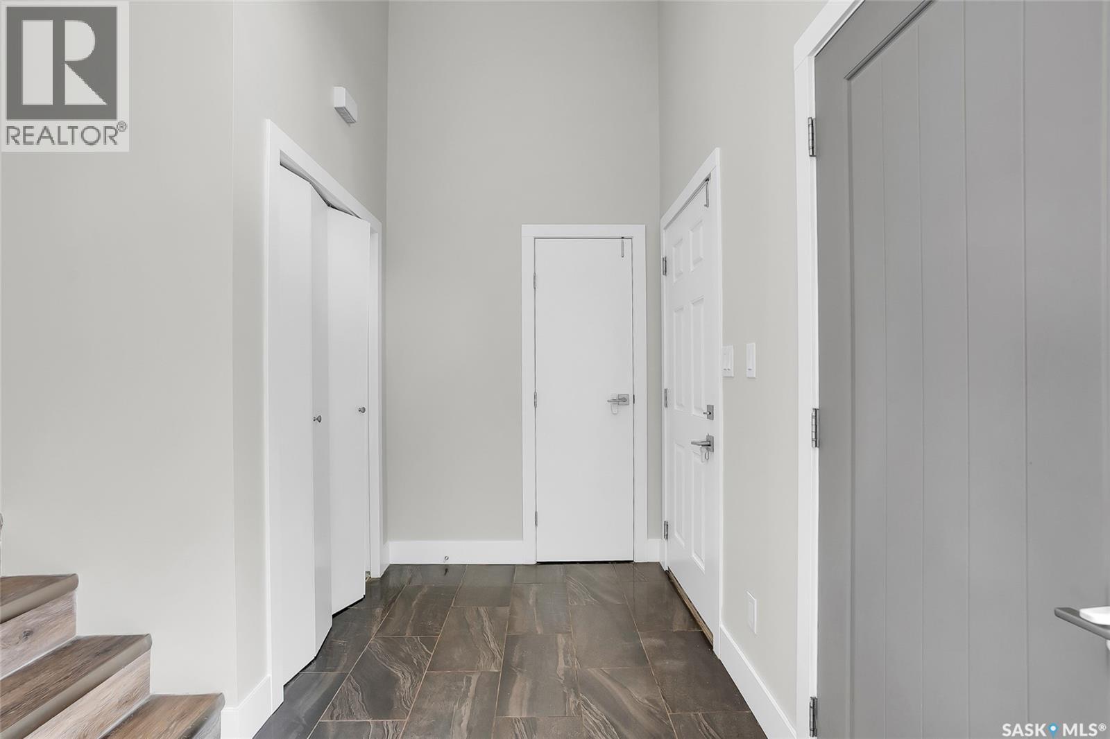 814 Werschner Court, Saskatoon, Saskatchewan  S7V 0G7 - Photo 6 - SK034462