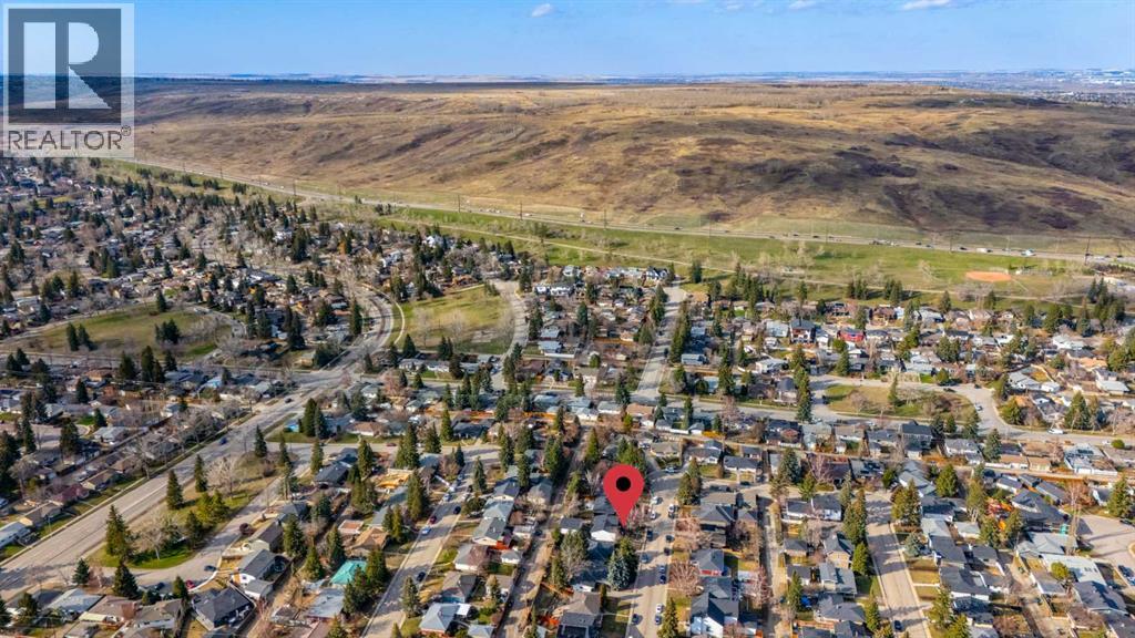 88 Cheyenne Crescent Nw, Calgary, Alberta  T2L 0Z2 - Photo 5 - A2306476