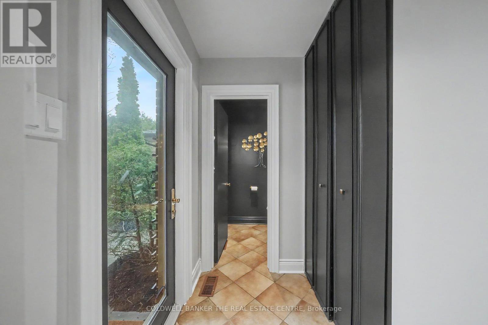 11 Dunlace Drive, Toronto, Ontario  M2L 2R8 - Photo 17 - C13065708