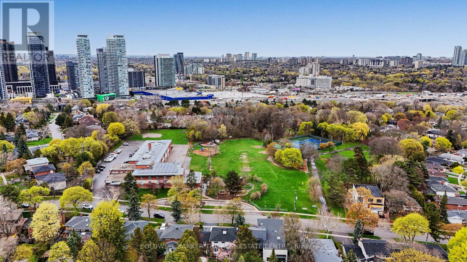 11 Dunlace Drive, Toronto, Ontario  M2L 2R8 - Photo 36 - C13065708