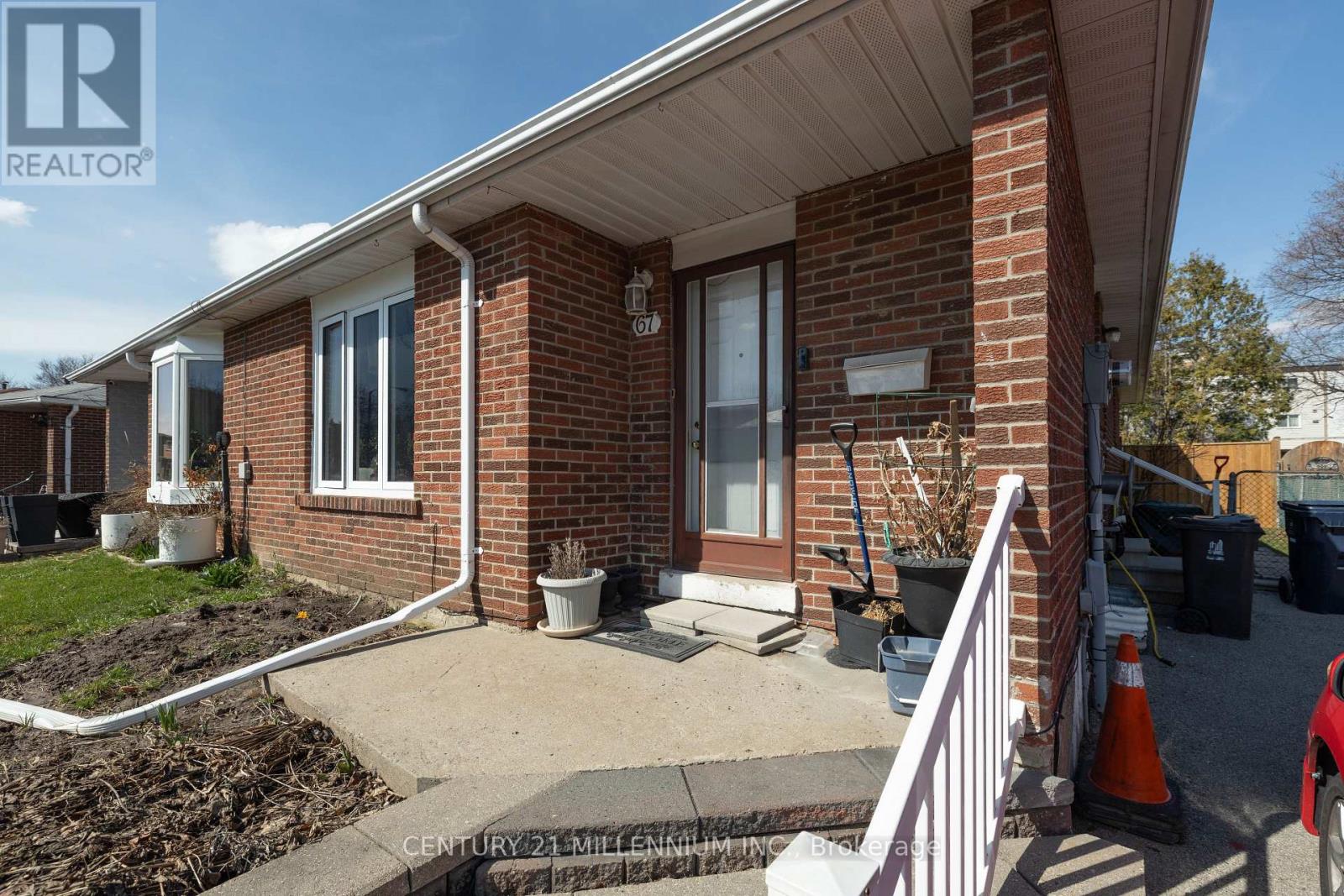 67 Coxworth Crescent, Toronto, Ontario  M1B 1E2 - Photo 3 - E13065686