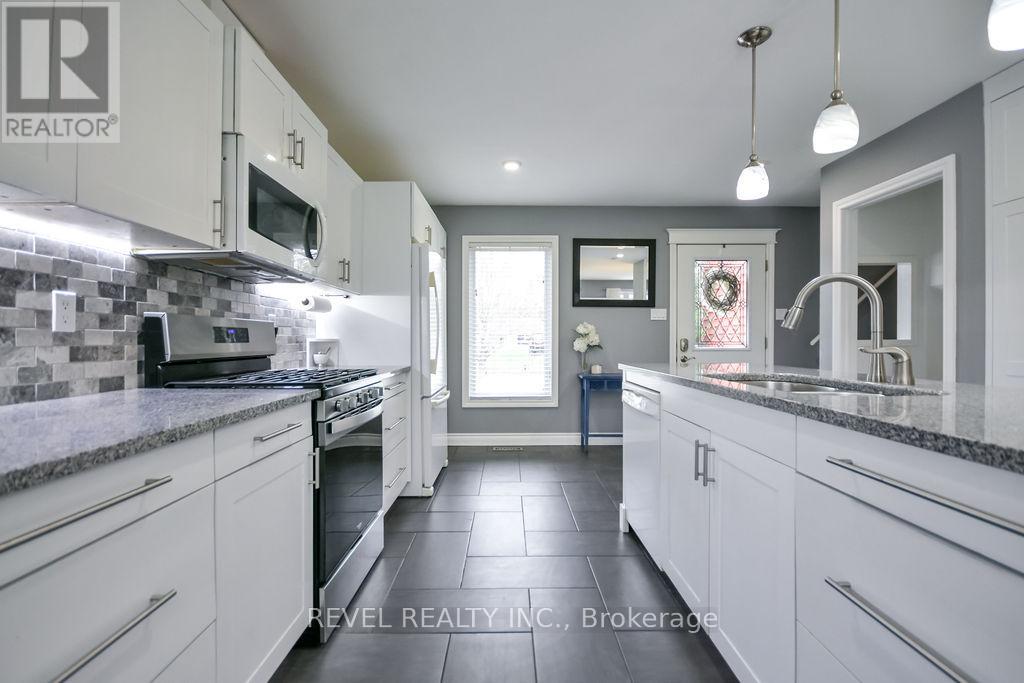 16 Sumac Crescent, Oro-Medonte, Ontario  L0K 1E0 - Photo 8 - S13065696