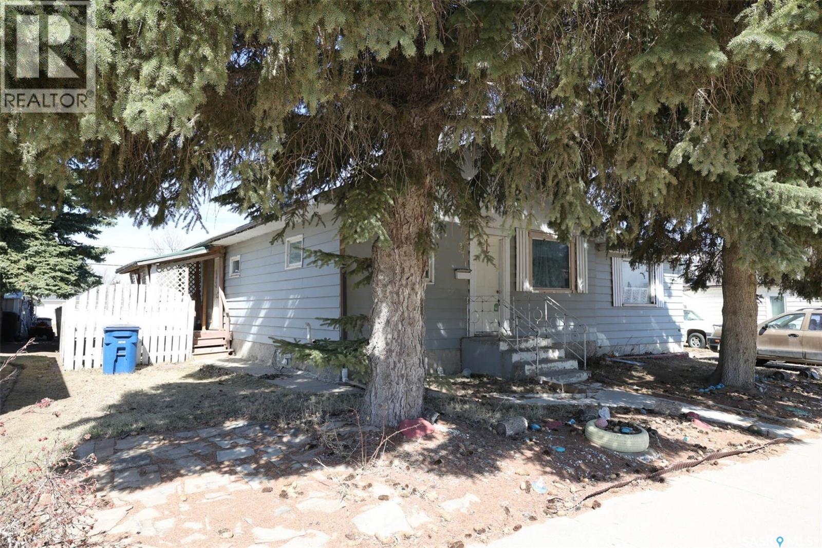 211 Main Street, Vibank, Saskatchewan  S0G 4Y0 - Photo 2 - SK034502