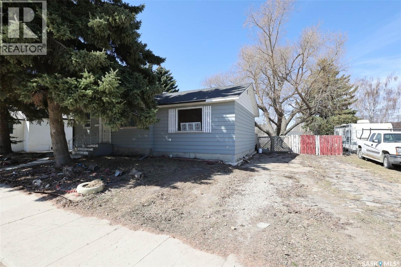211 Main Street, Vibank, Saskatchewan  S0G 4Y0 - Photo 4 - SK034502