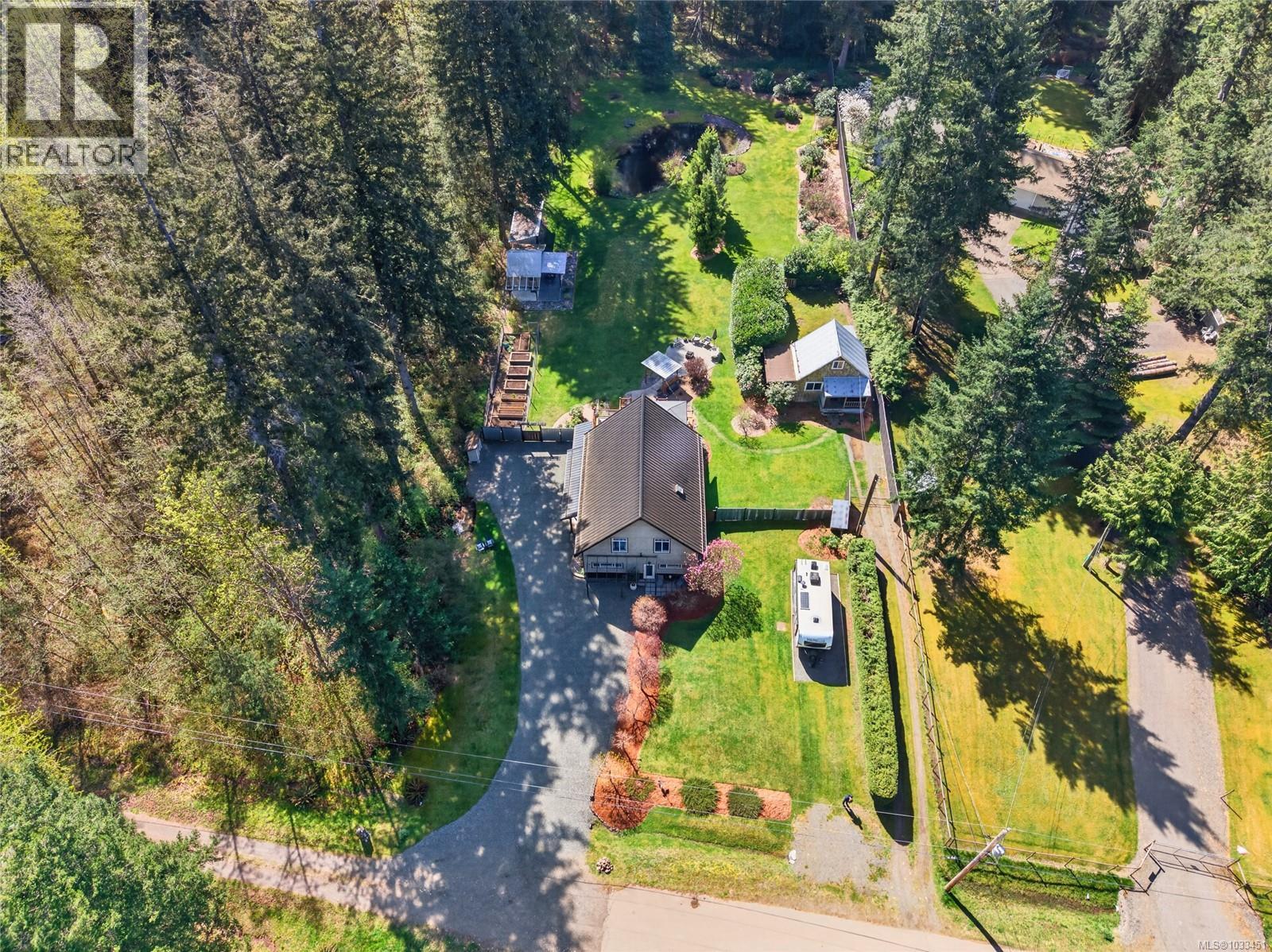 1981 Dzini Rd, Black Creek, British Columbia  V9J 1H1 - Photo 3 - 1033451