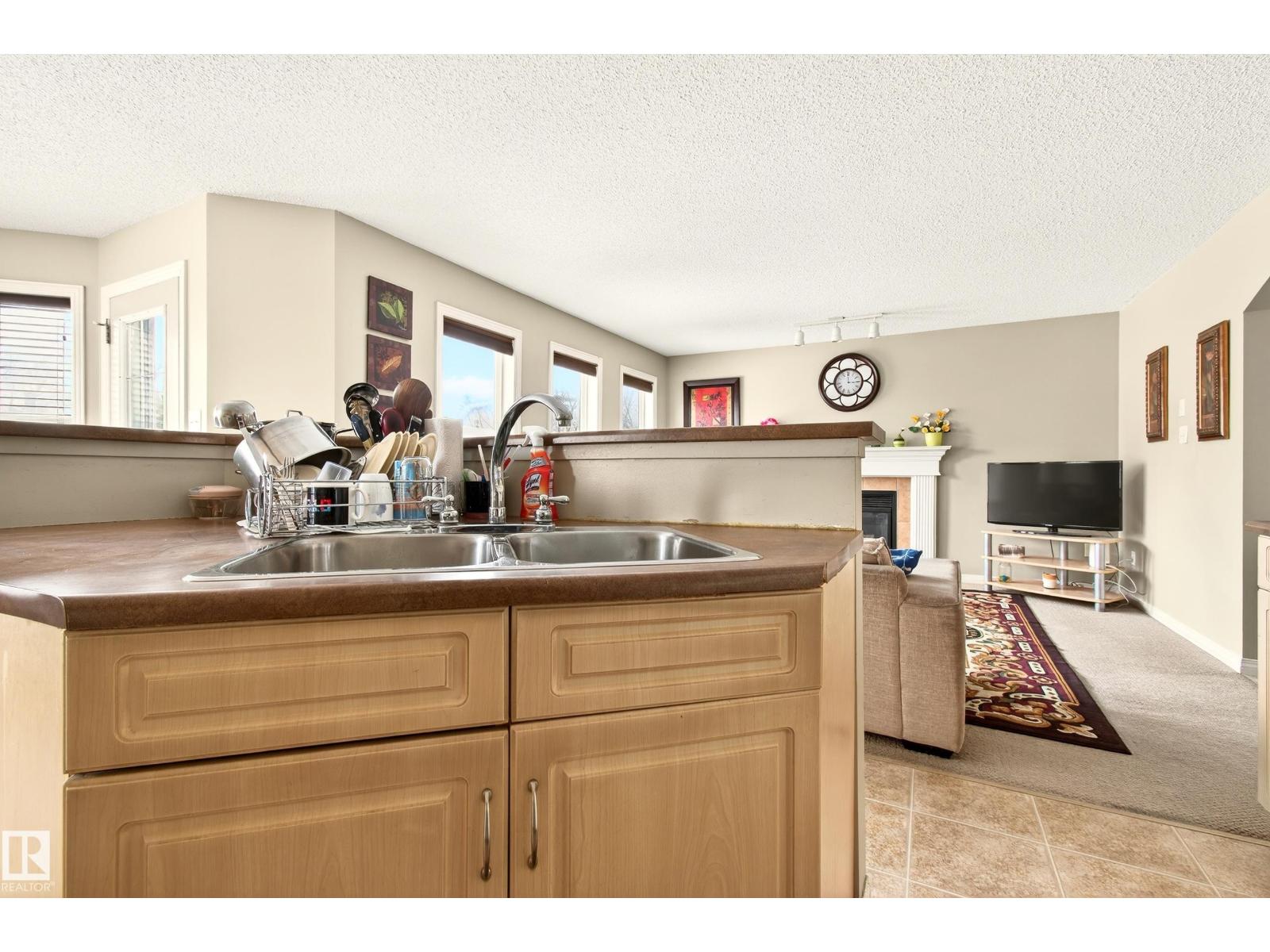 8922 5av Sw, Edmonton, Alberta  T6X 1C9 - Photo 16 - E4485012