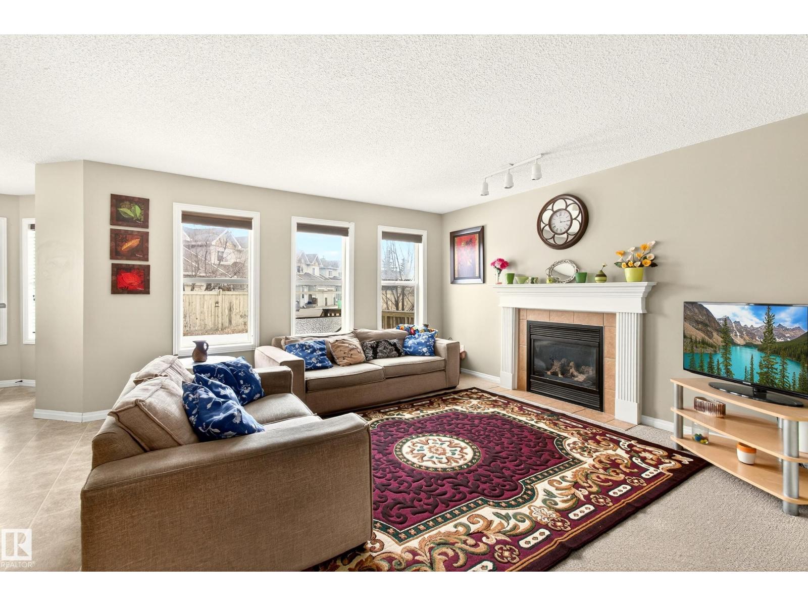 8922 5av Sw, Edmonton, Alberta  T6X 1C9 - Photo 7 - E4485012