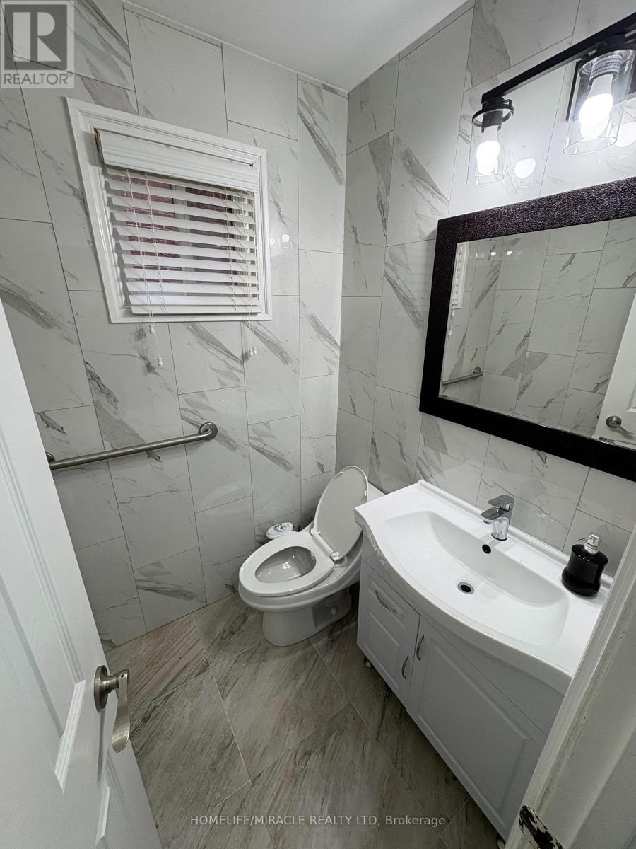 25 Barolo Road, Toronto, Ontario  M9V 4Z8 - Photo 10 - W13065648
