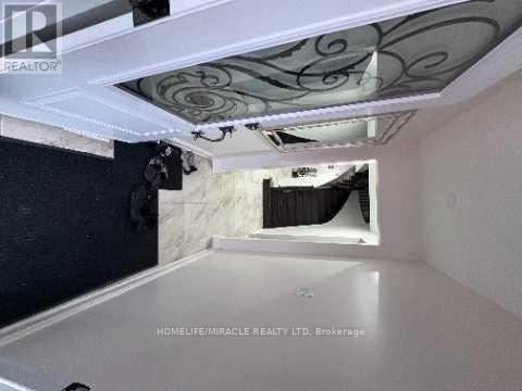 25 Barolo Road, Toronto, Ontario  M9V 4Z8 - Photo 2 - W13065648