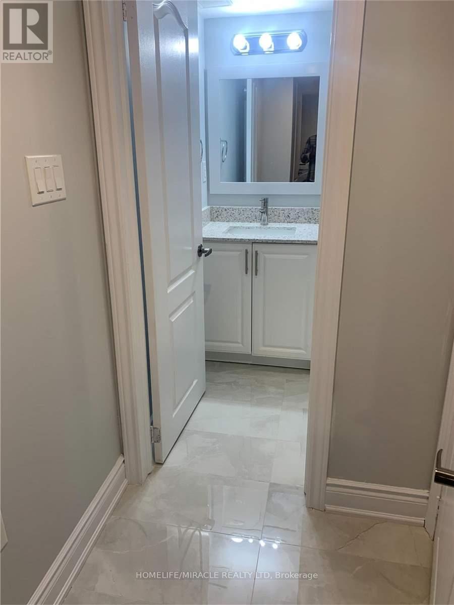 12 Bilby Street, Brampton, Ontario  L7A 4K3 - Photo 12 - W13065670