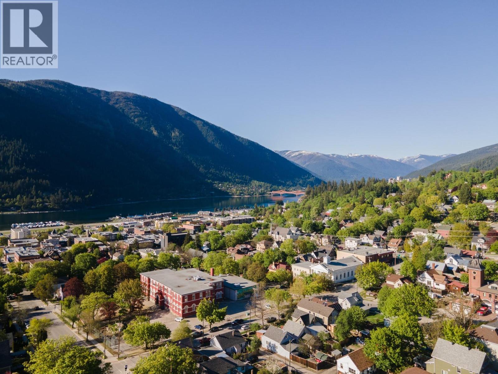 1004 Stanley Street, Nelson, British Columbia  V1L 1P2 - Photo 7 - 10385091