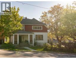 1004 Stanley Street, Nelson, British Columbia
