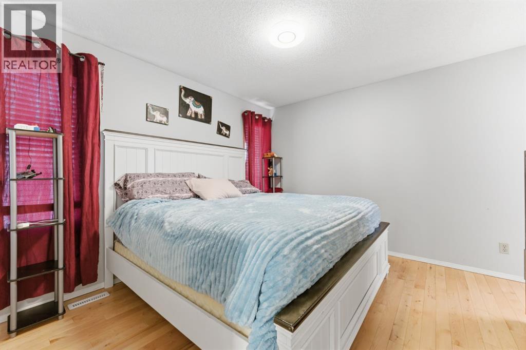 20 Applewood Way Se, Calgary, Alberta  T2A 7M8 - Photo 15 - A2303683