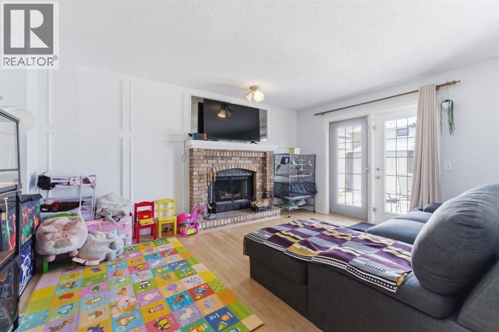 20 Applewood Way Se, Calgary, Alberta  T2A 7M8 - Photo 9 - A2303683