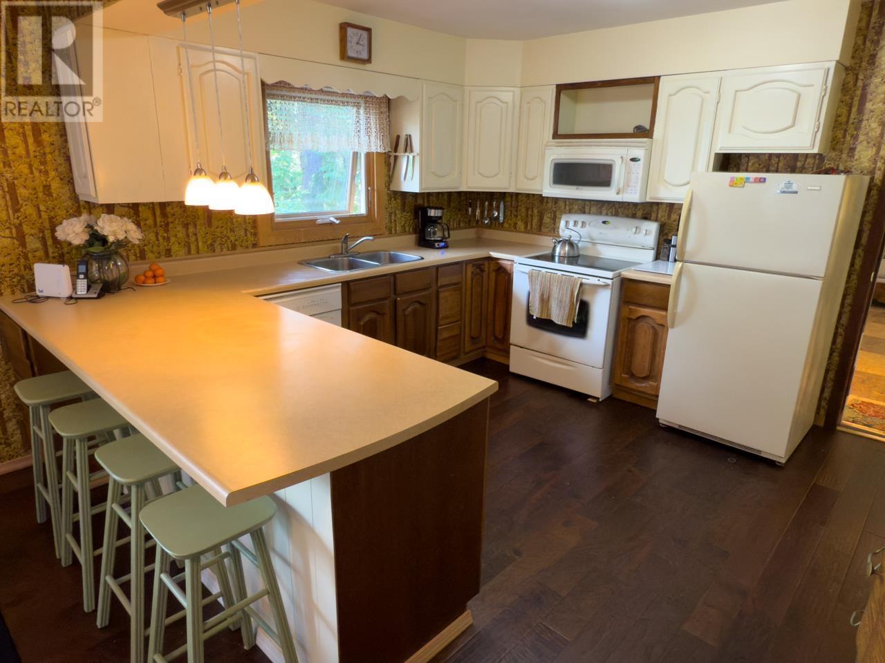71 Kakagi Lake Road, Nestor Falls, Ontario  P0X 1K0 - Photo 13 - TB2600848