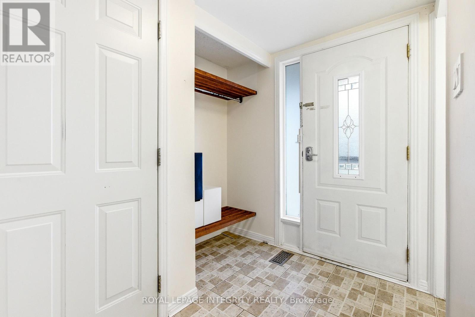 33 - 3205 Uplands Drive, Ottawa, Ontario  K1V 9T3 - Photo 2 - X13065768