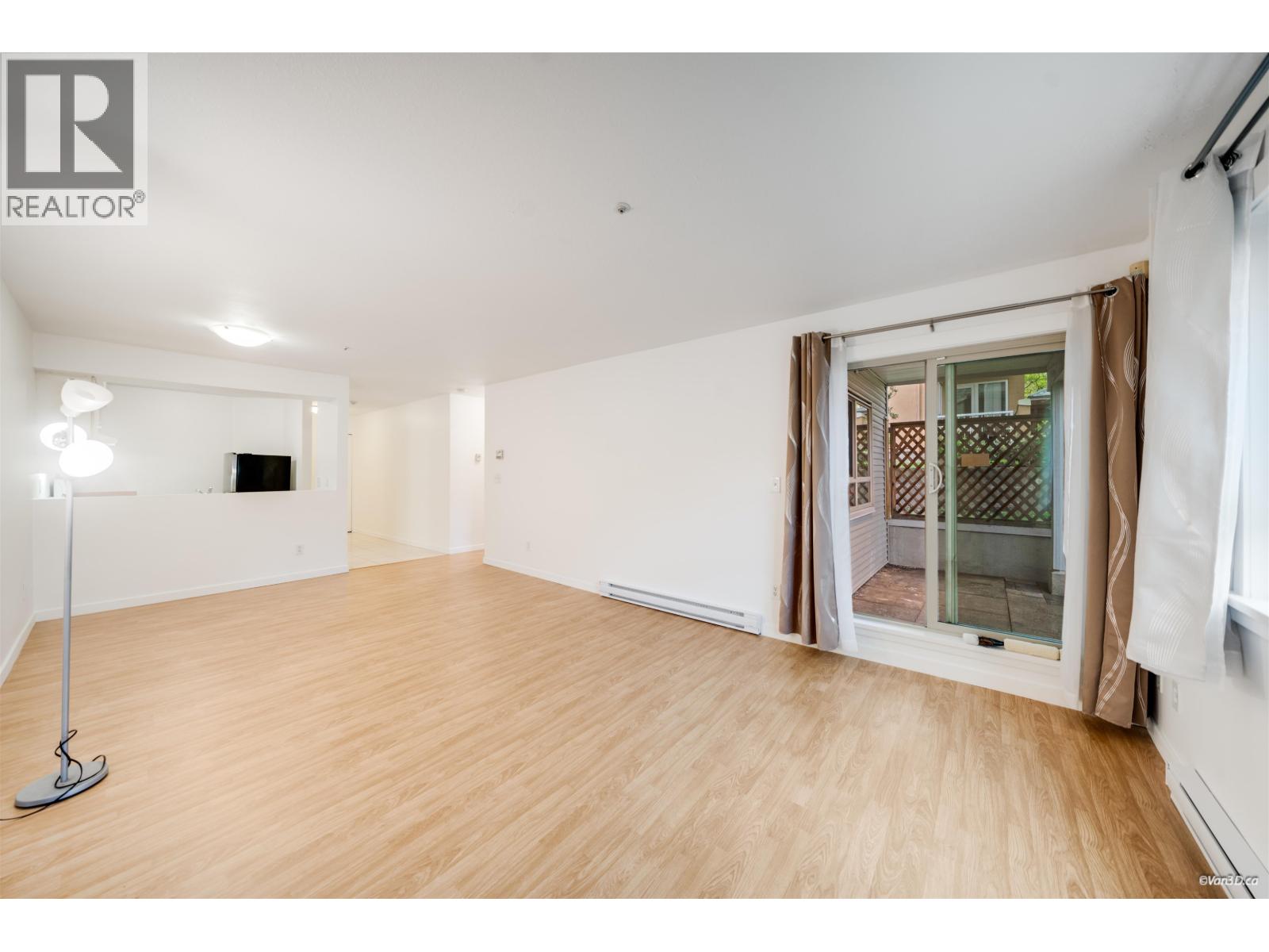 110 1615 Frances Street, Vancouver, British Columbia  V5L 1Z3 - Photo 4 - R3118047
