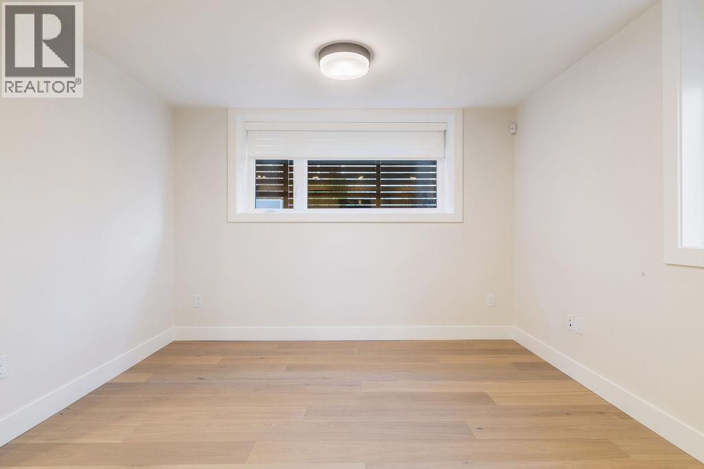 1 1933 Templeton Drive, Vancouver, British Columbia  V5N 4V9 - Photo 9 - R3118056