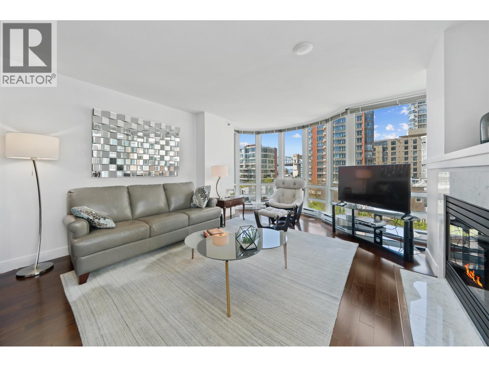 604 1501 Howe Street, Vancouver, British Columbia  V6Z 2P8 - Photo 3 - R3118067