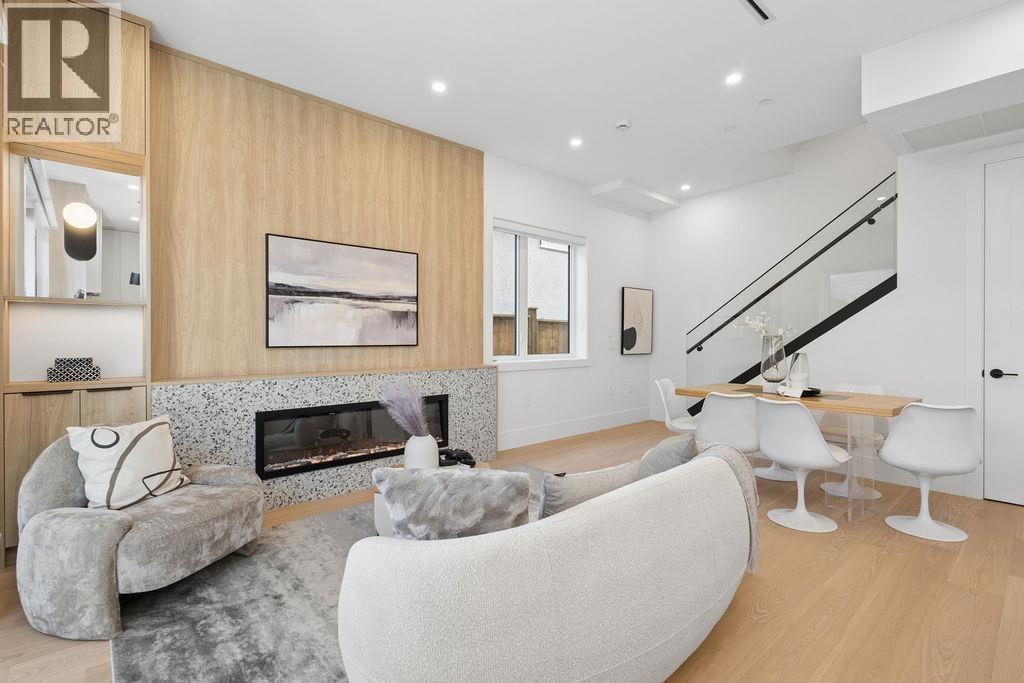 2 2752 Graveley Street, Vancouver, British Columbia  V5K 3J8 - Photo 10 - R3118070