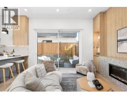 2 2752 GRAVELEY STREET, Vancouver, British Columbia