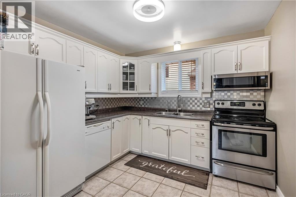 57 Coxwell Crescent, Brantford, Ontario  N3P 1P5 - Photo 12 - 40825352