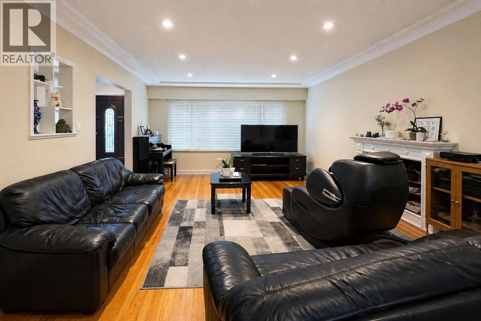 4720 Pandora Street, Burnaby, British Columbia  V5C 2C3 - Photo 2 - R3110689