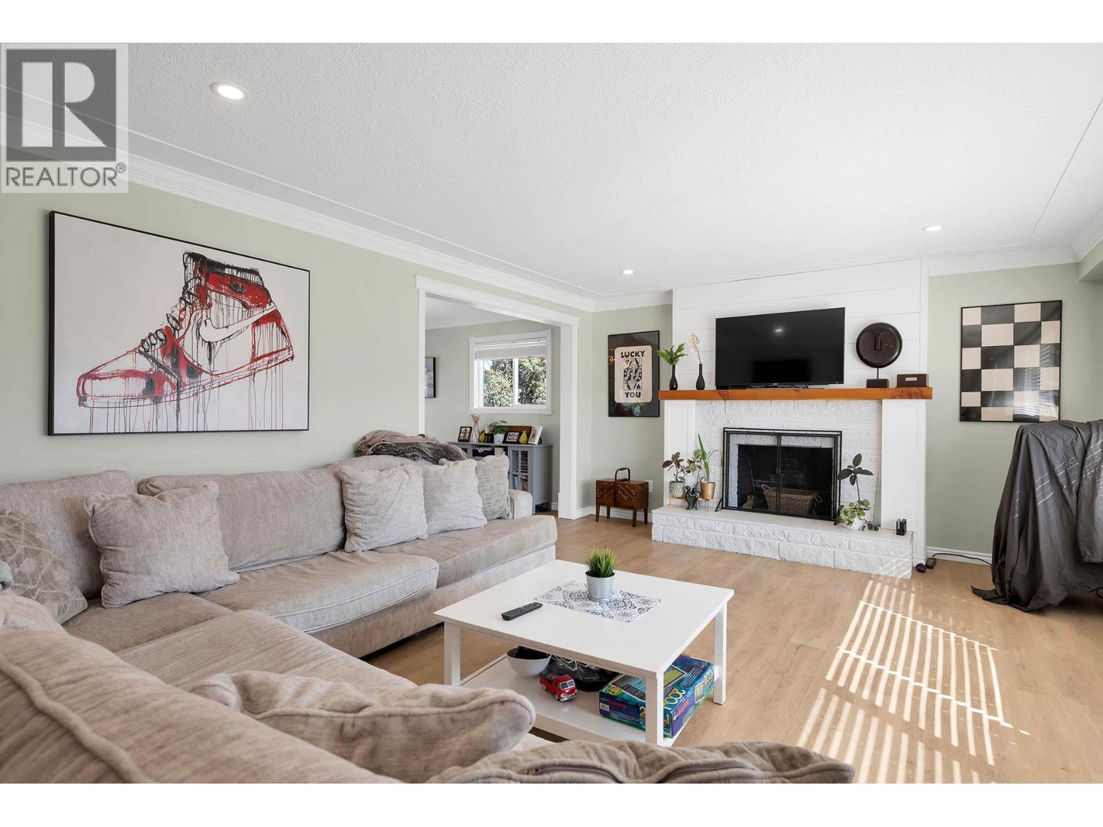 2436 Young Avenue, Kamloops, British Columbia  V2B 4M8 - Photo 3 - 10385539