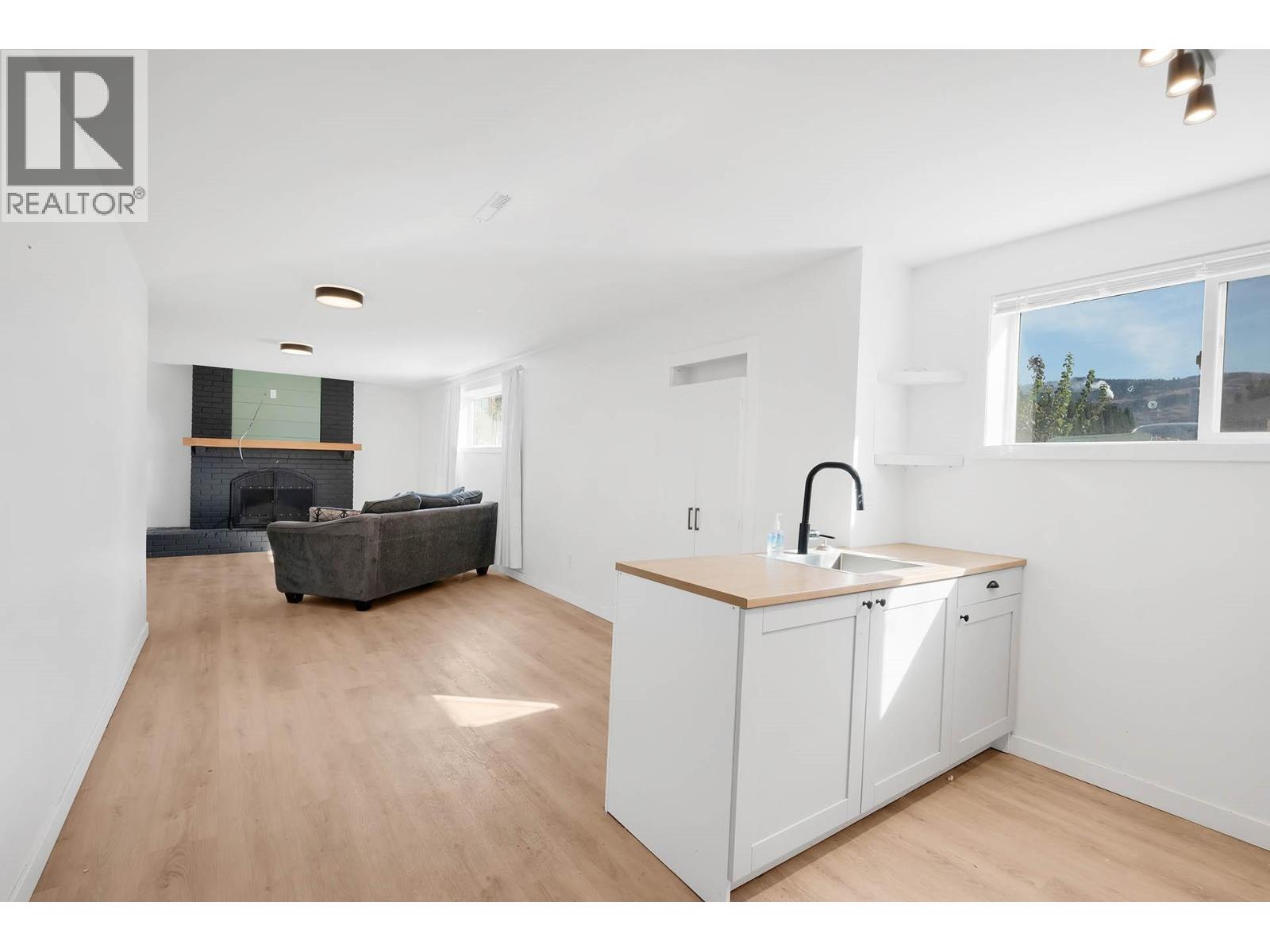 2436 Young Avenue, Kamloops, British Columbia  V2B 4M8 - Photo 31 - 10385539