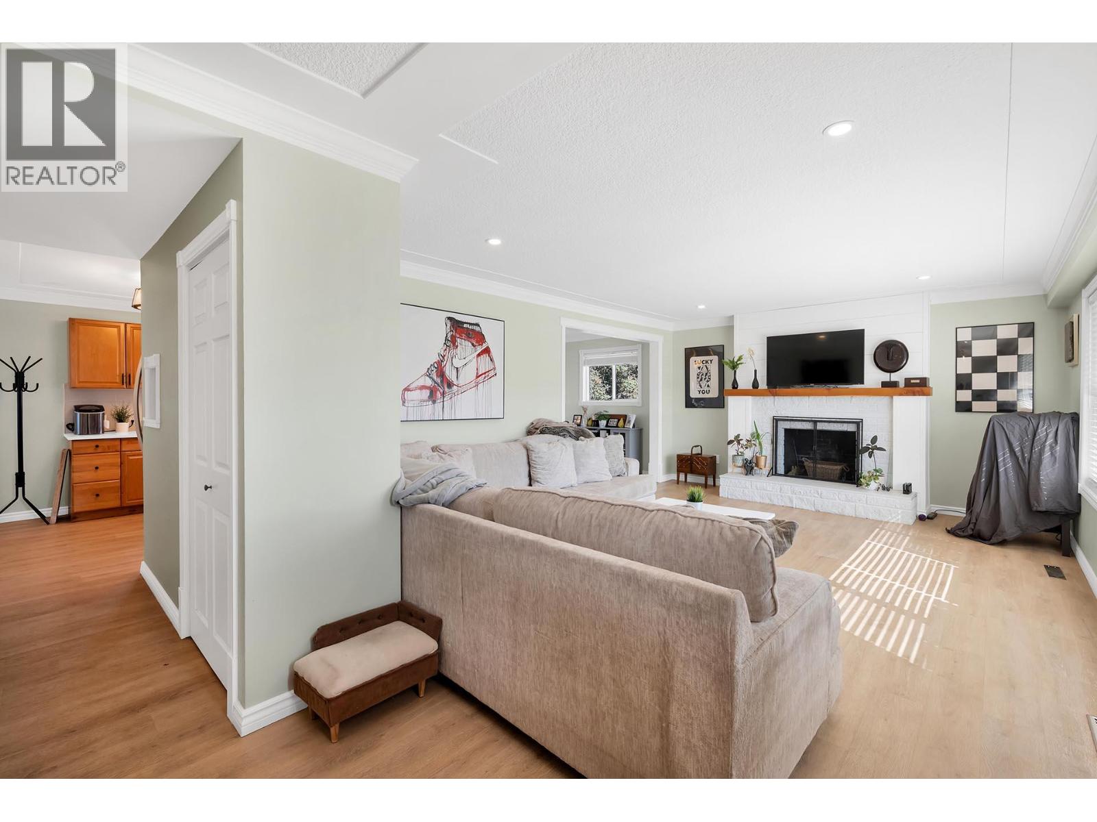 2436 Young Avenue, Kamloops, British Columbia  V2B 4M8 - Photo 4 - 10385539
