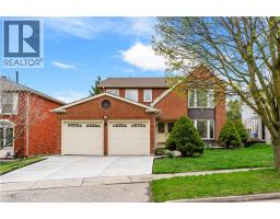40 OLD MAPLE Lane, Kitchener, Ontario