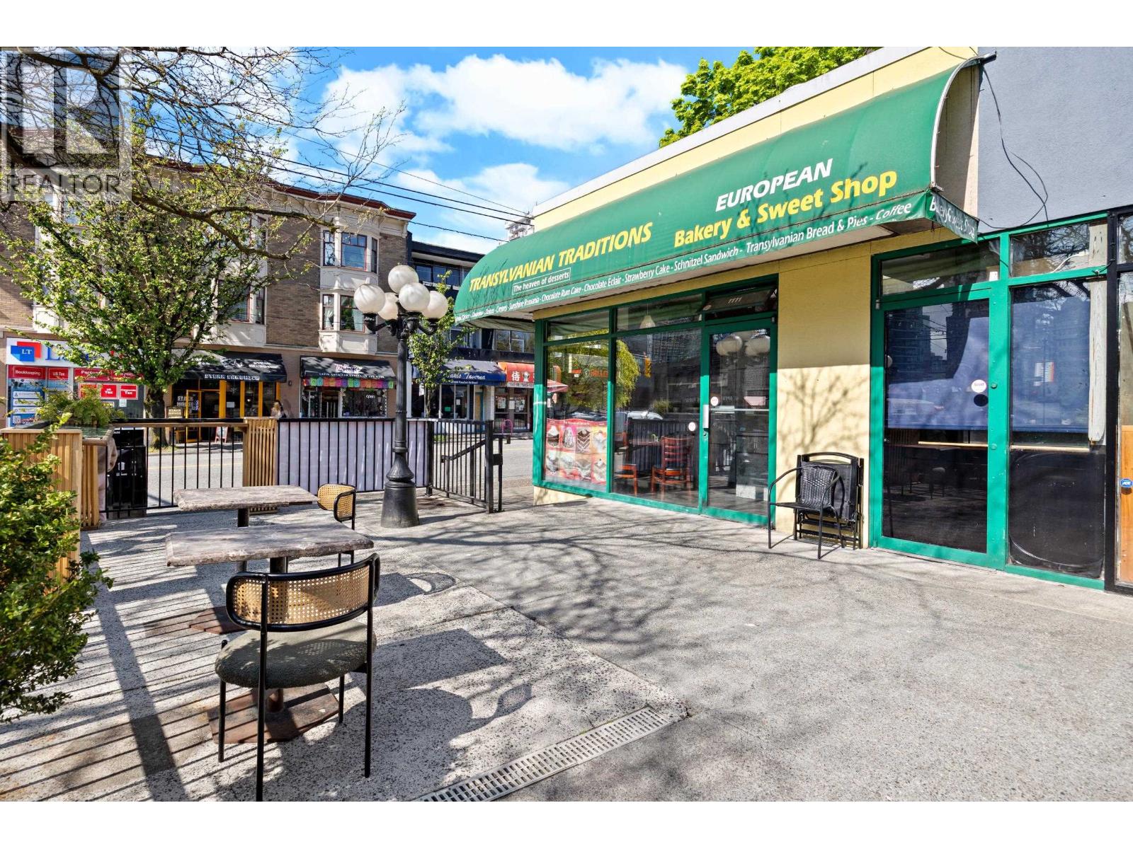 1111 DAVIE STREET, vancouver, British Columbia