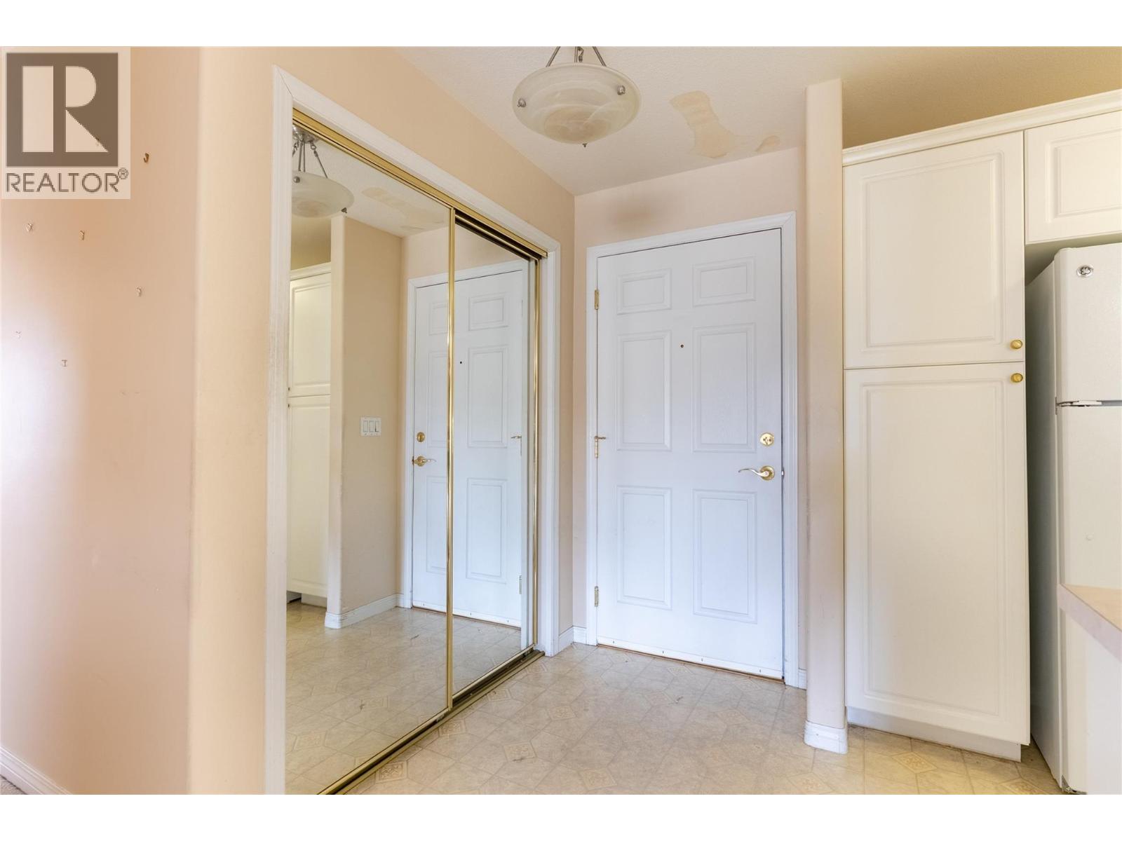 120 Vernon Avenue Unit# 311, Kamloops, British Columbia  V2B 1L6 - Photo 3 - 10370466