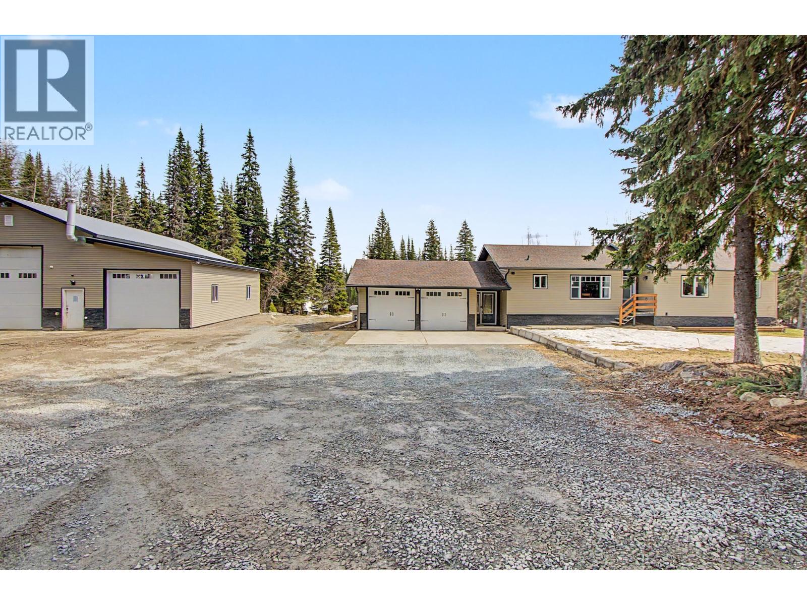 11320 PILOT MOUNTAIN ROAD, Prince George, British Columbia