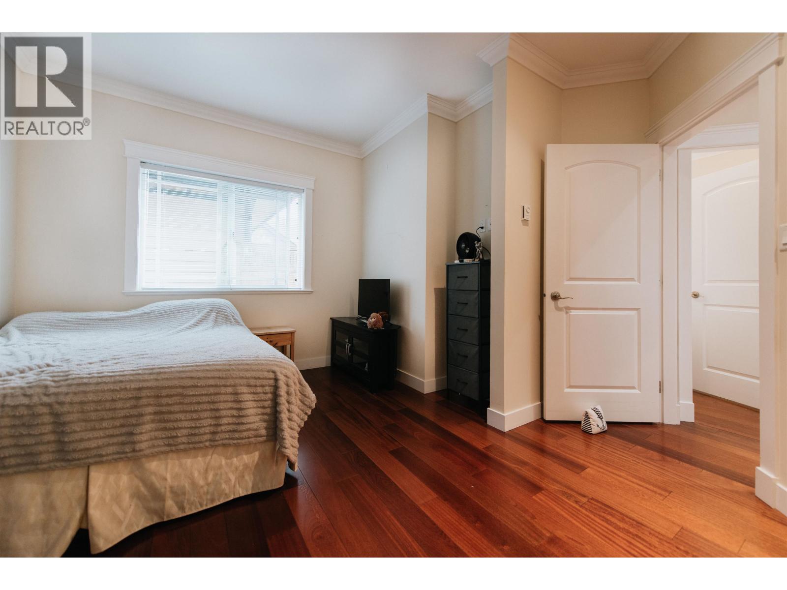 766 Gerussi Lane, Gibsons, British Columbia  V0N 1V7 - Photo 13 - R3093644