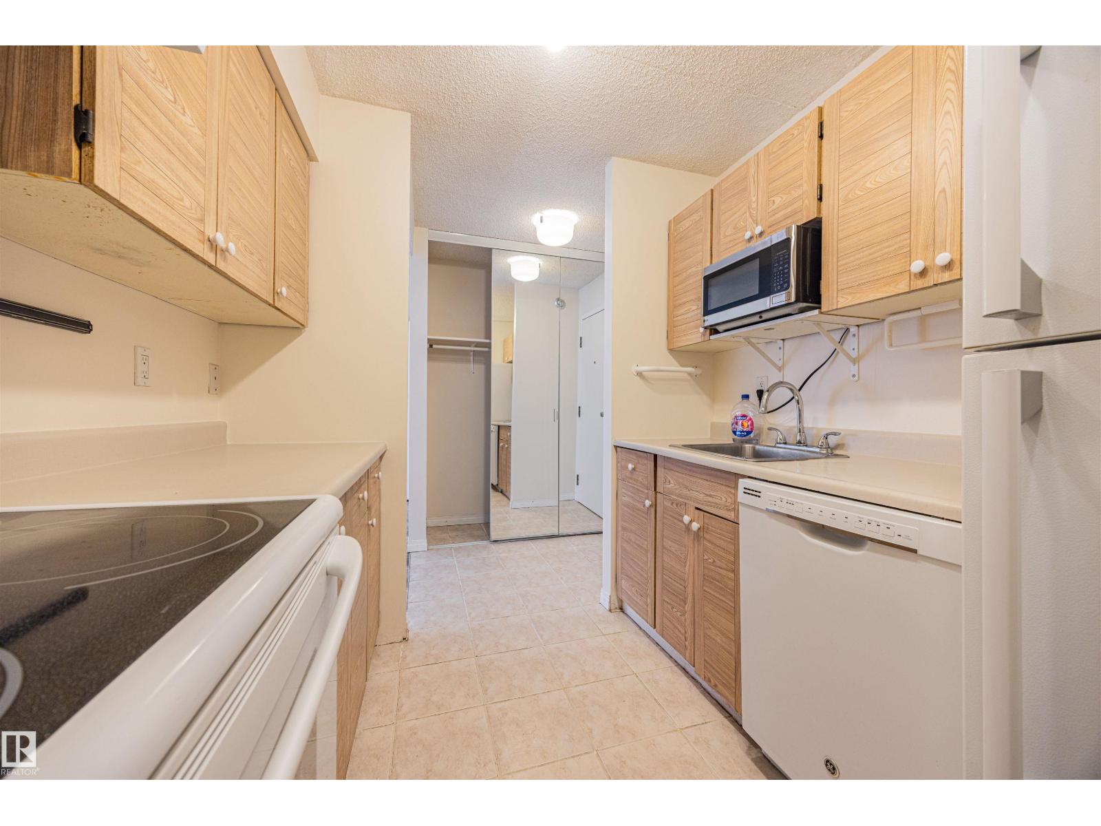 #606 9917 110 St Nw, Edmonton, Alberta  T5K 2N4 - Photo 12 - E4485015