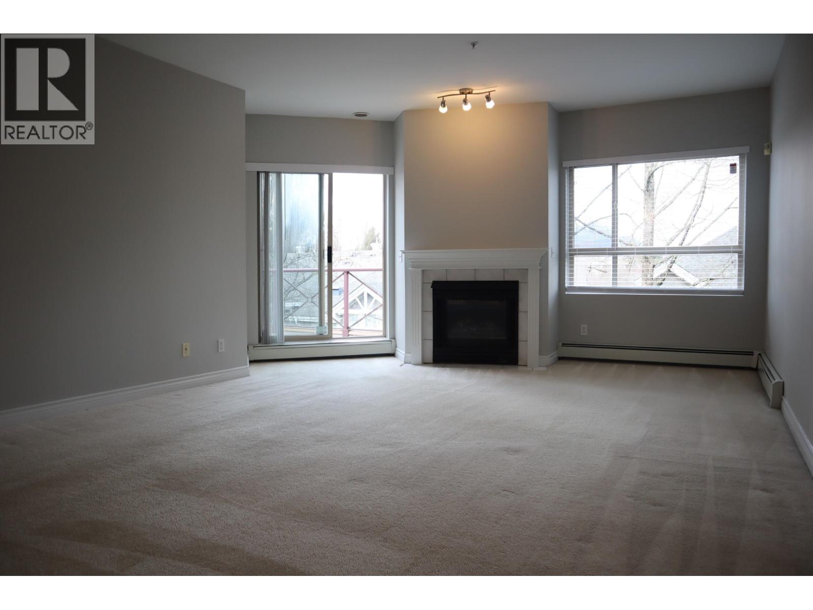 322 2109 Rowland Street, Port Coquitlam, British Columbia  V3C 6J4 - Photo 2 - R3115833