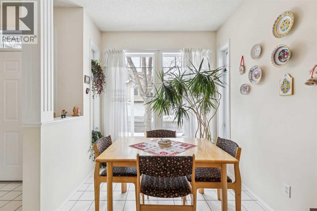 12 Signal Hill Lane SW, Calgary, Alberta  T3H 3N8 - Photo 4 - A2299943