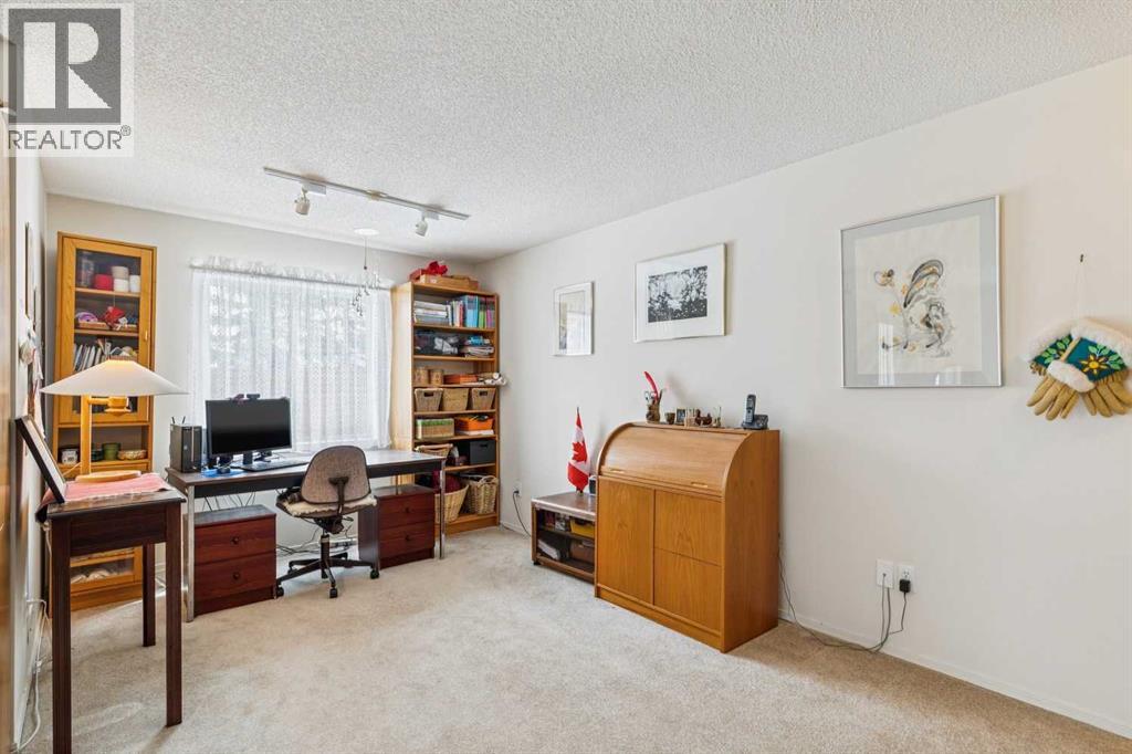12 Signal Hill Lane SW, Calgary, Alberta  T3H 3N8 - Photo 26 - A2299943