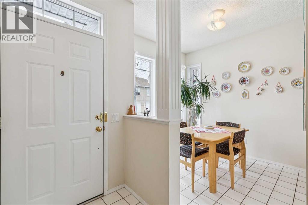 12 Signal Hill Lane SW, Calgary, Alberta  T3H 3N8 - Photo 3 - A2299943
