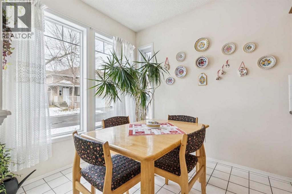12 Signal Hill Lane SW, Calgary, Alberta  T3H 3N8 - Photo 5 - A2299943